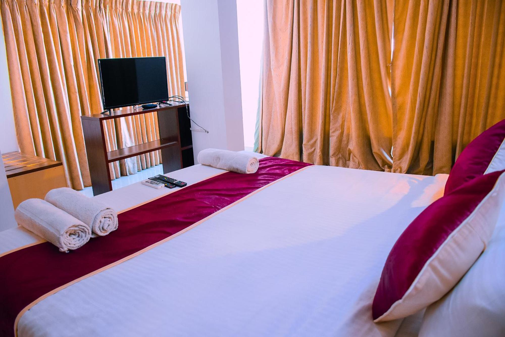 Naksha Tree Hotels- Ramapuram Chennai Exterior photo